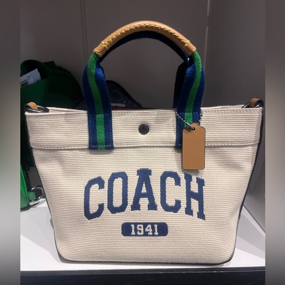 NWT Coach Tote Bag 20 With Coach Graphic CBK29 Black Antique Nickel/Natural - Picture 1 of 8